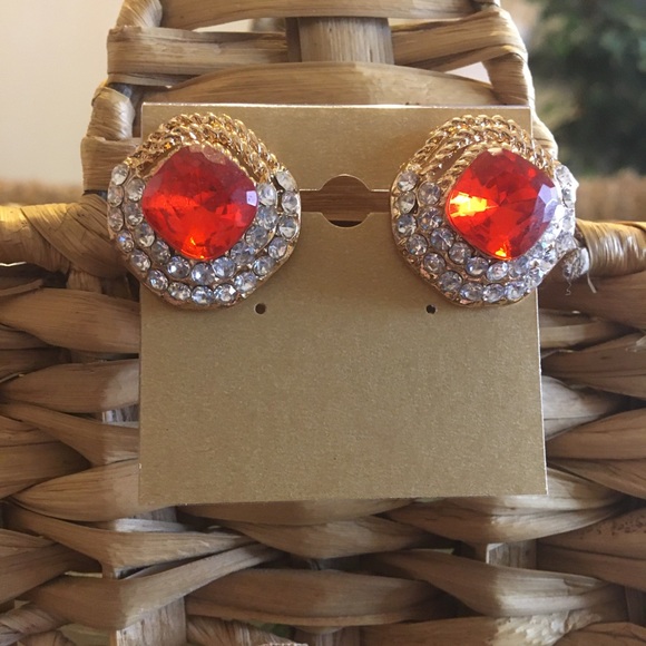 Vintage Jewelry - Vintage candy apple red glass stone clip earrings